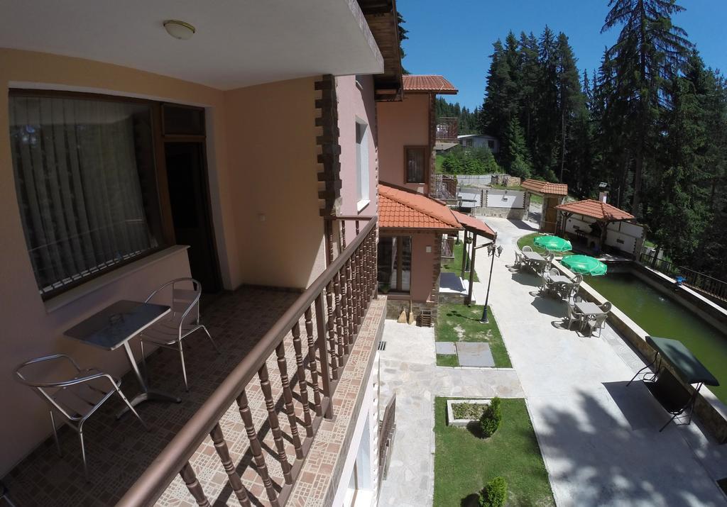 Ивелия Къща За Гости Dospat Exterior photo